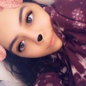 Meet your Posher, Aura